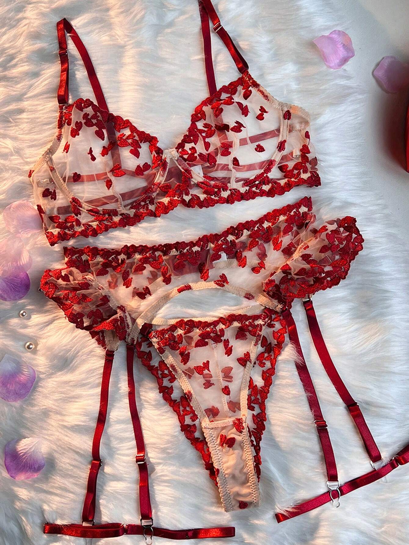 CHLOE'S LINGERIE SET