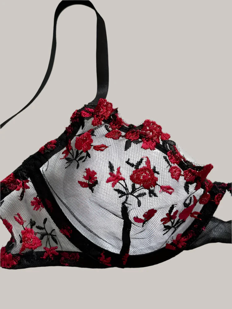 VICTORIA'S LINGERIE SET