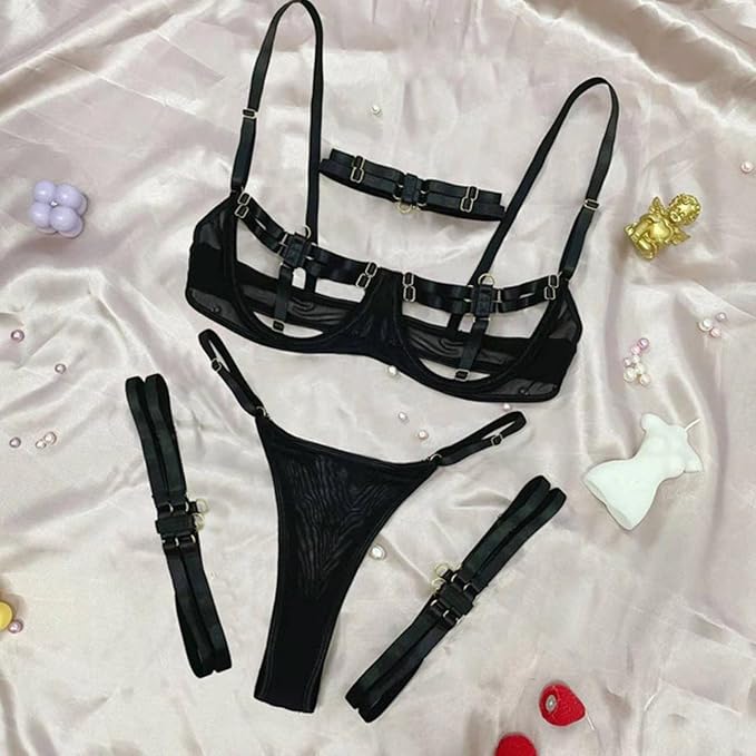 PAMELA'S LINGERIE SET