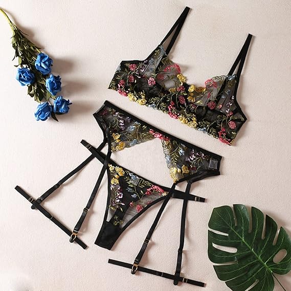 VANESSA'S LINGERIE SET