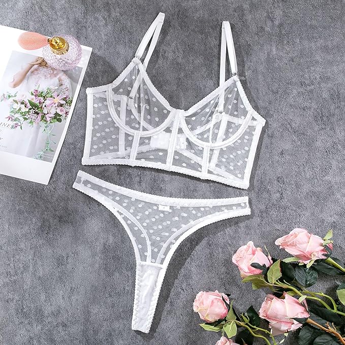 PAULINE'S LINGERIE SET