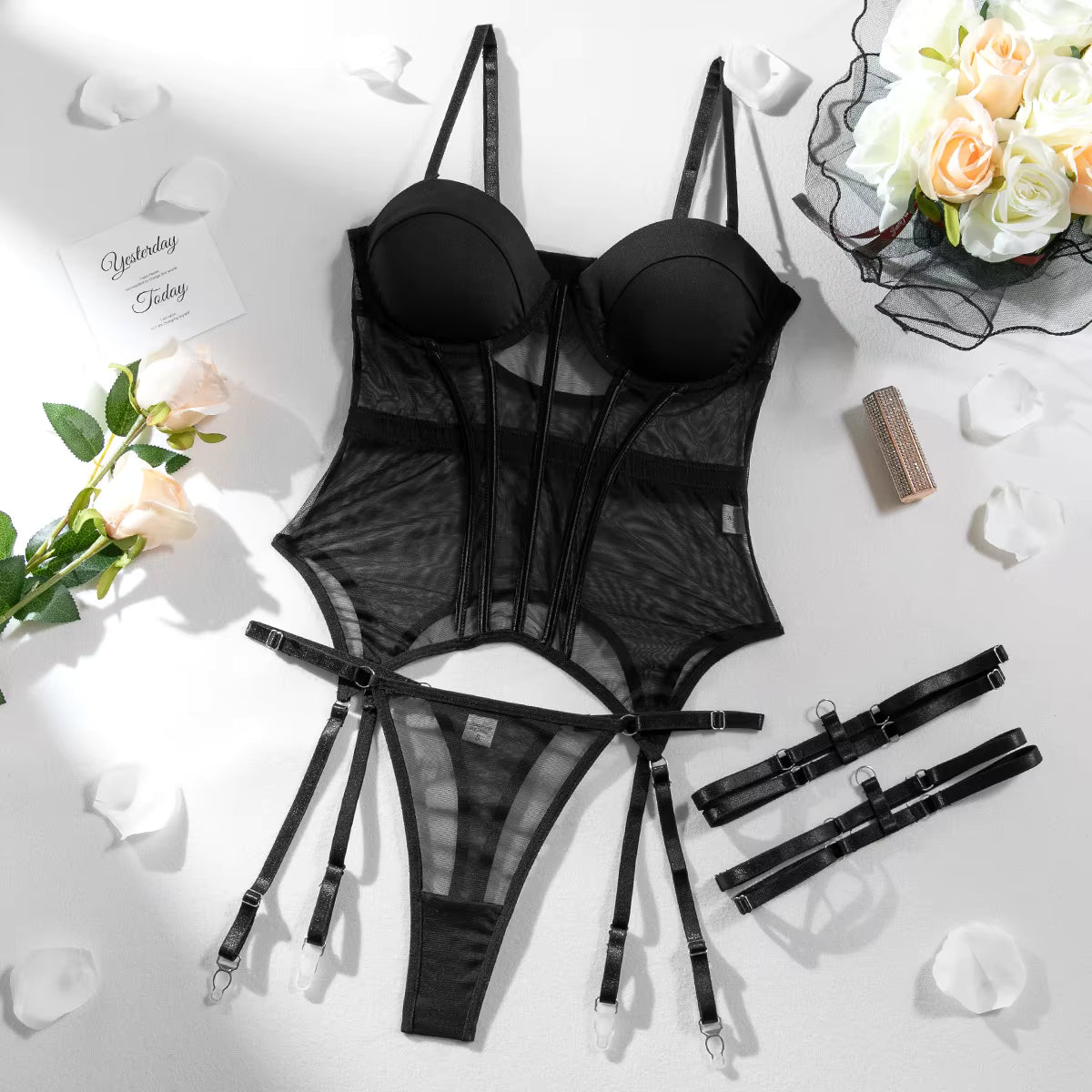 THALIA'S LINGERIE SET