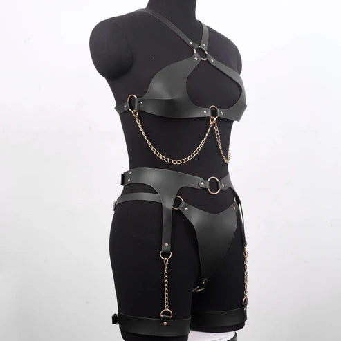 GIOVANNA'S HARNESS
