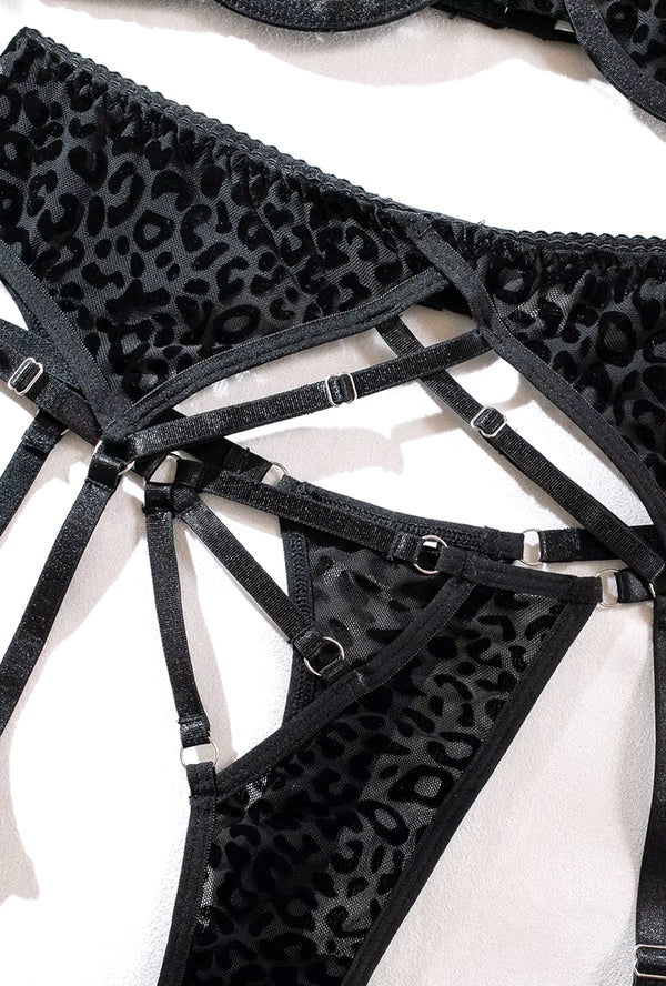 PAIGE'S LINGERIE SET