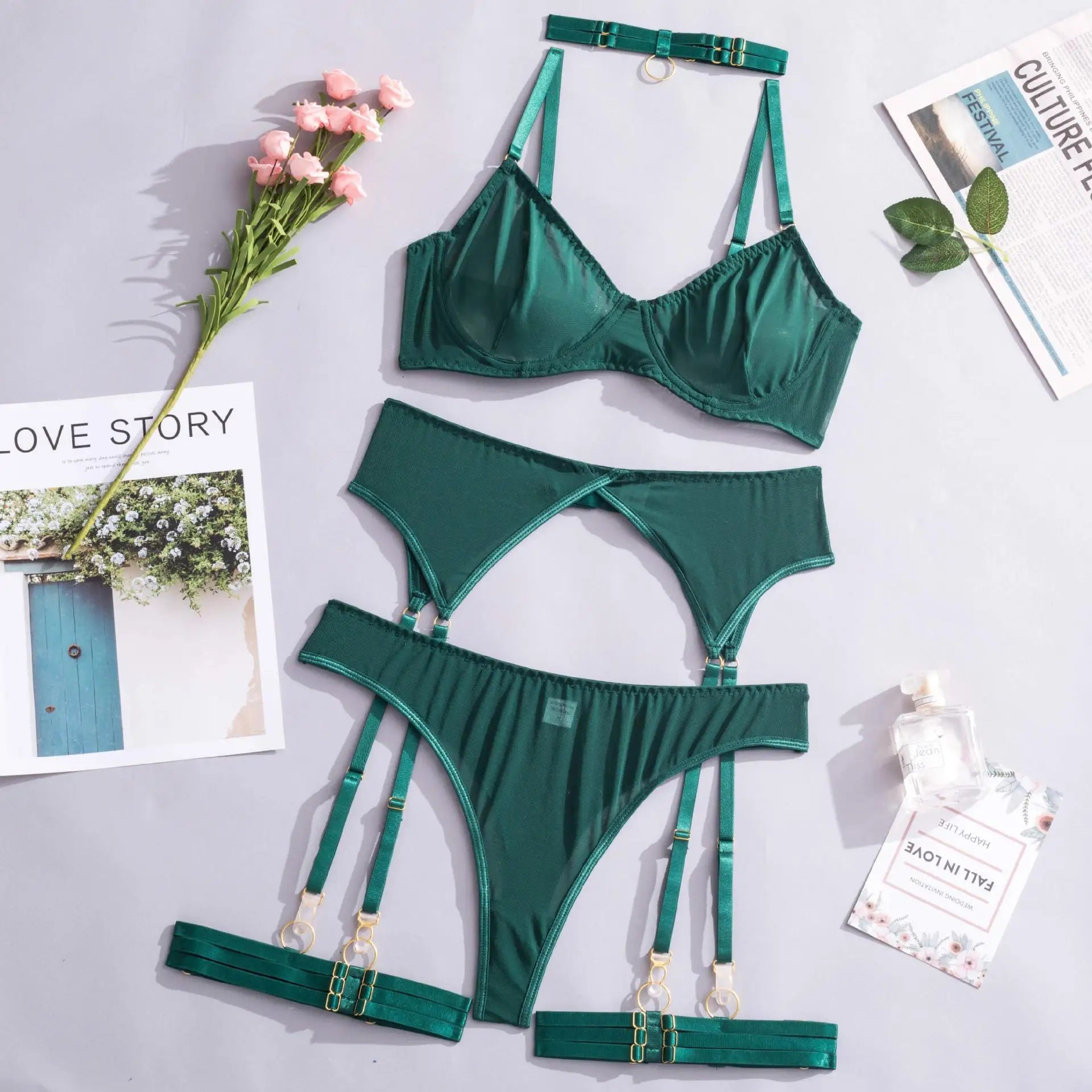 AMANDA'S LINGERIE SET