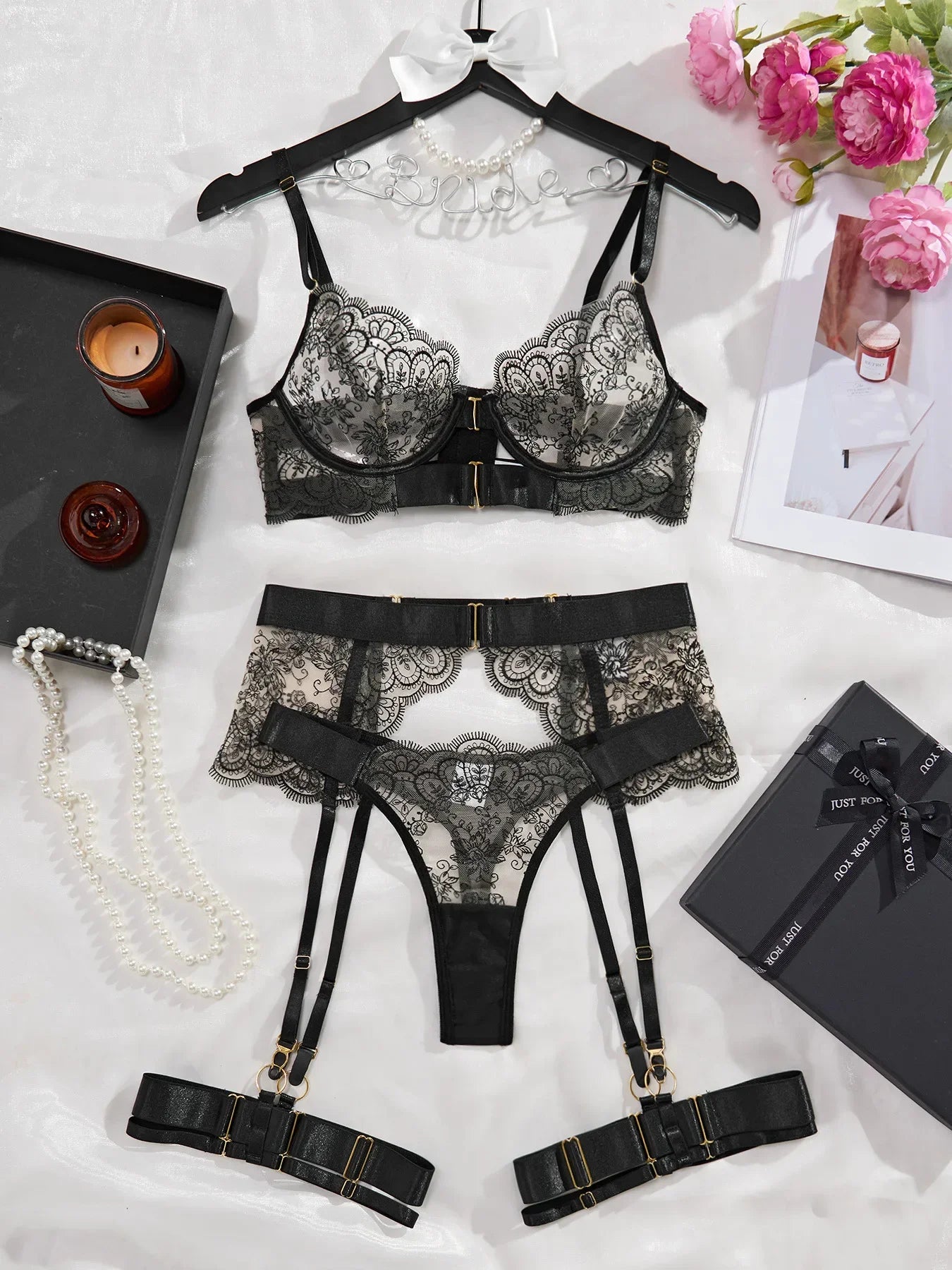 MABEL'S LINGERIE SET