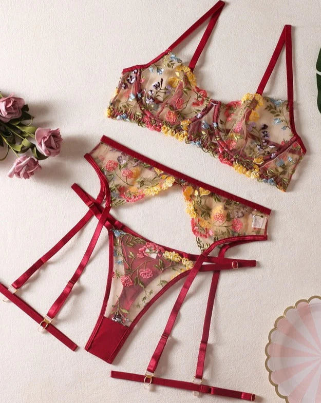 VANESSA'S LINGERIE SET