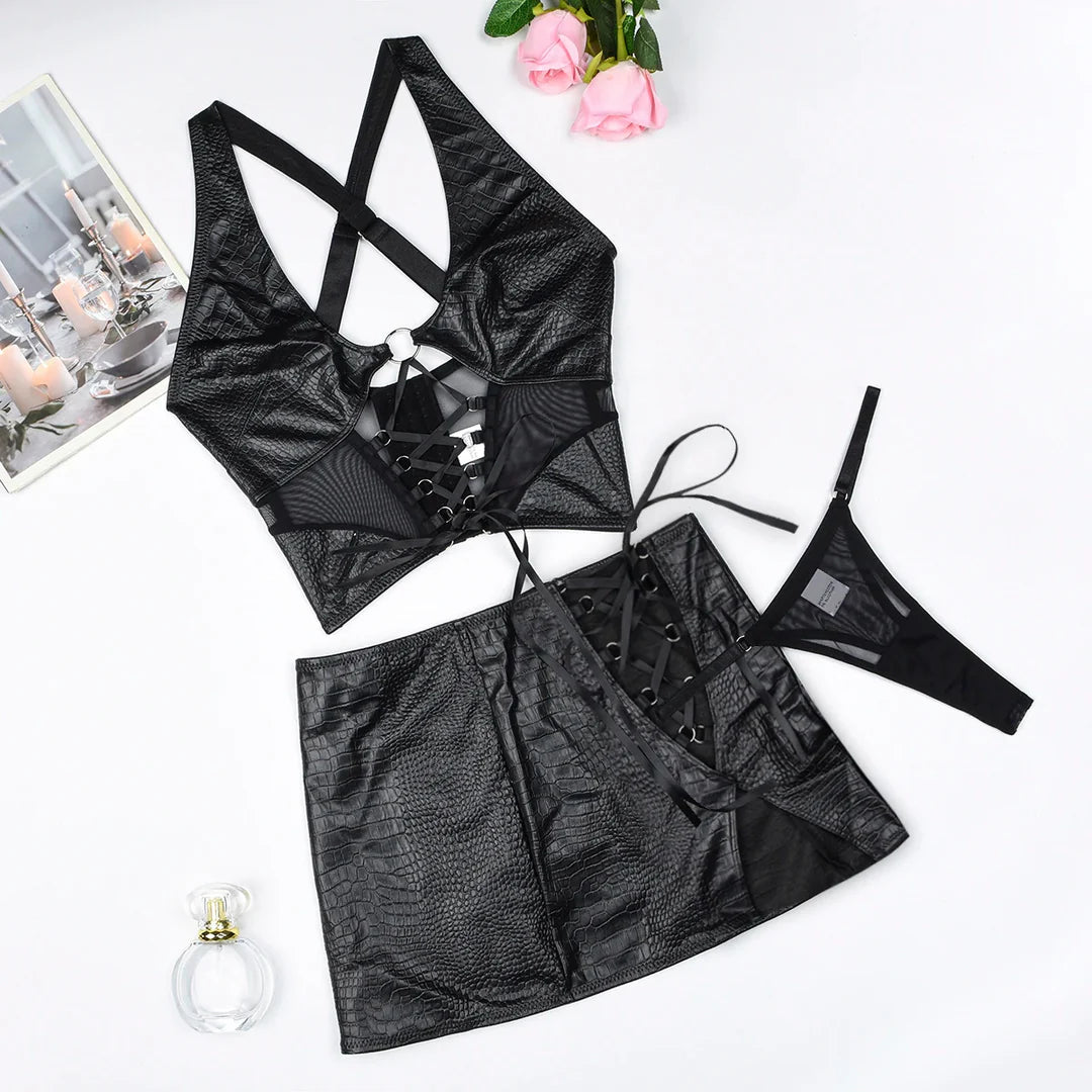 DAKOTA'S LINGERIE SET