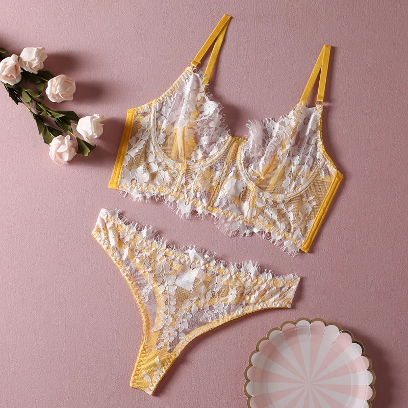 AVA'S LINGERIE SET