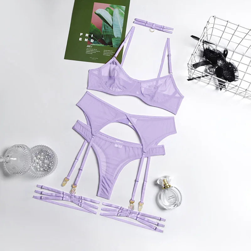 AMANDA'S LINGERIE SET